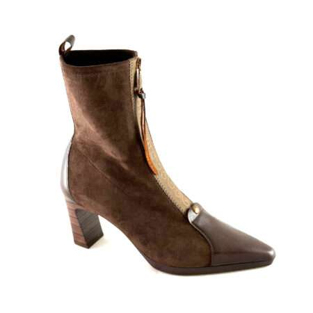 elegante Stiefelette mit Reißverschluss vorn, schlanker Absatz, spitze Leistenform, Glattleder, Nubukleder kombiniert, braun,  Hispanitas